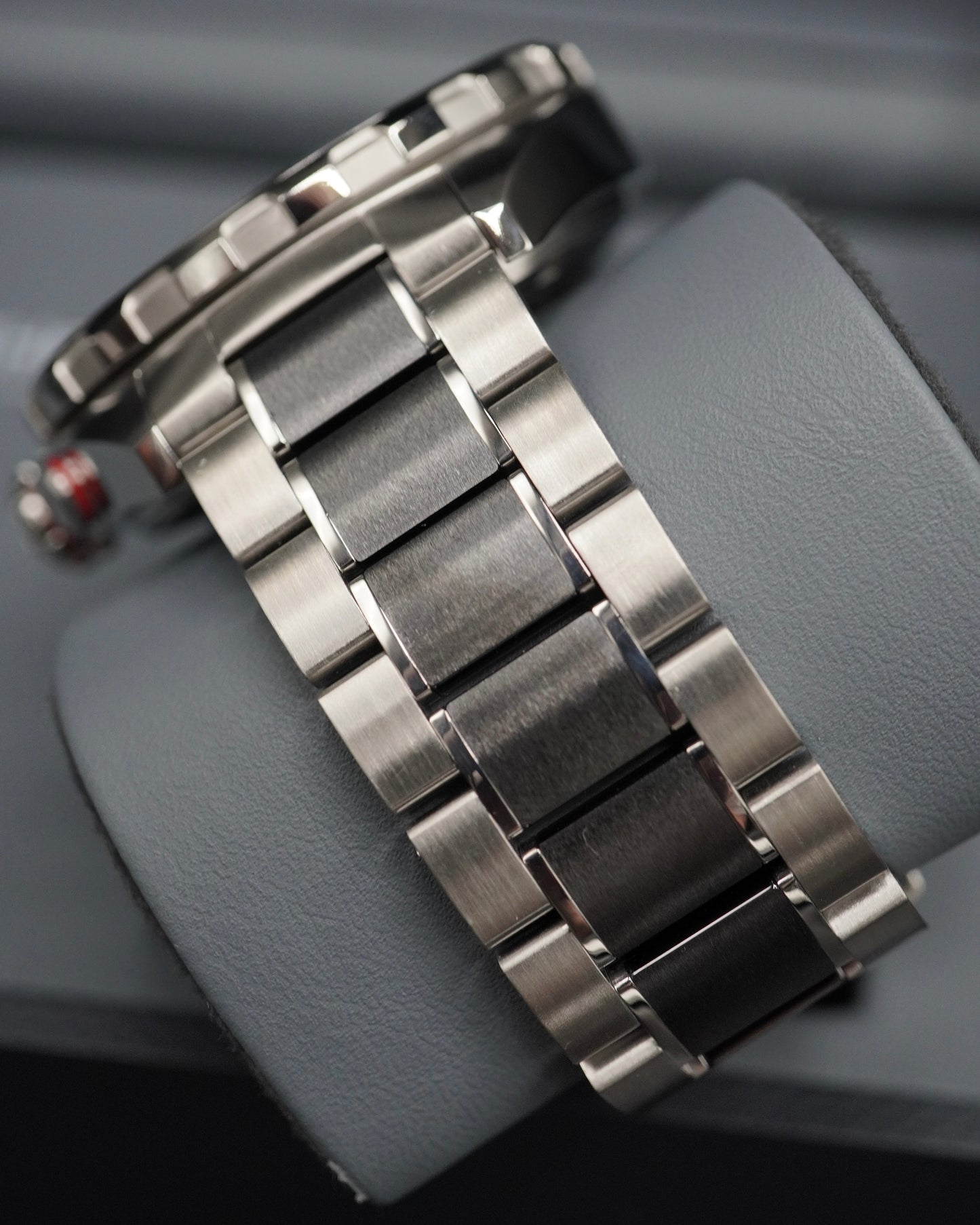 TAG Heuer Formula 1 Calibre 16 Chronograph - CAZ2012