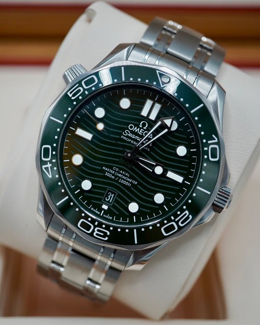 Omega Seamaster Diver 300M 'Seaweed' -  210.32.42.20.10.001