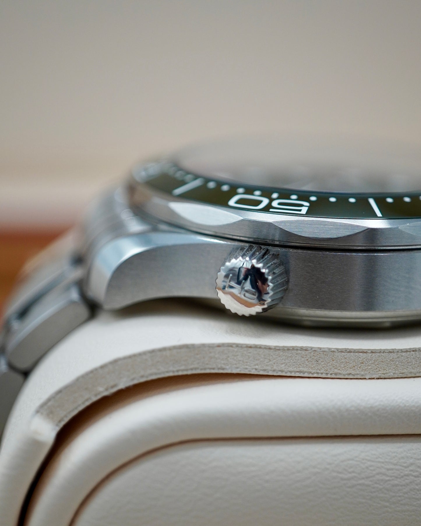 Omega Seamaster Diver 300M 'Seaweed' -  210.32.42.20.10.001