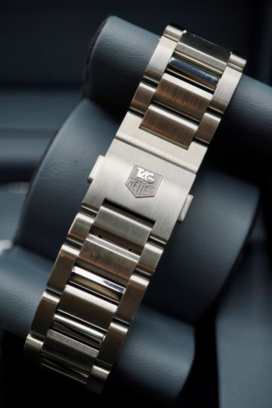 TAG Heuer Carrera Day Date - WAR201D