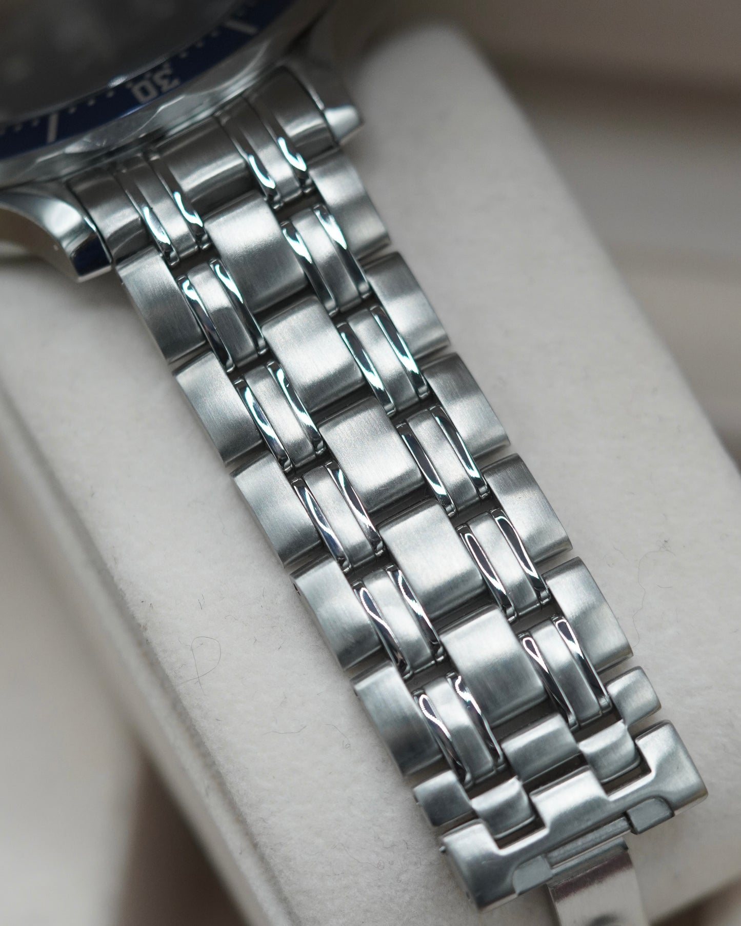 Omega Seamaster Professional 300M 'Casino Royale' - 2220.80.00