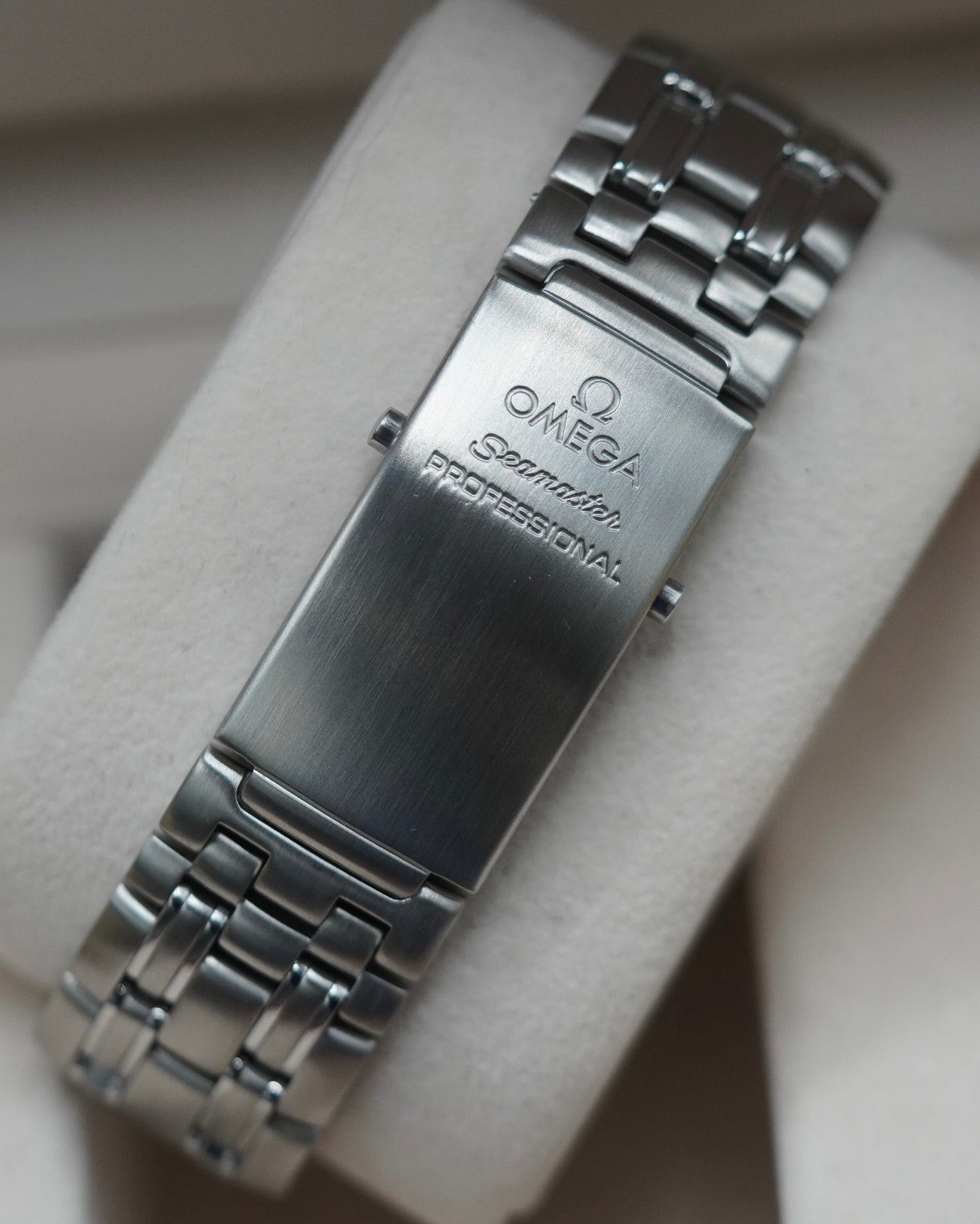 Omega Seamaster Professional 300M 'Casino Royale' - 2220.80.00