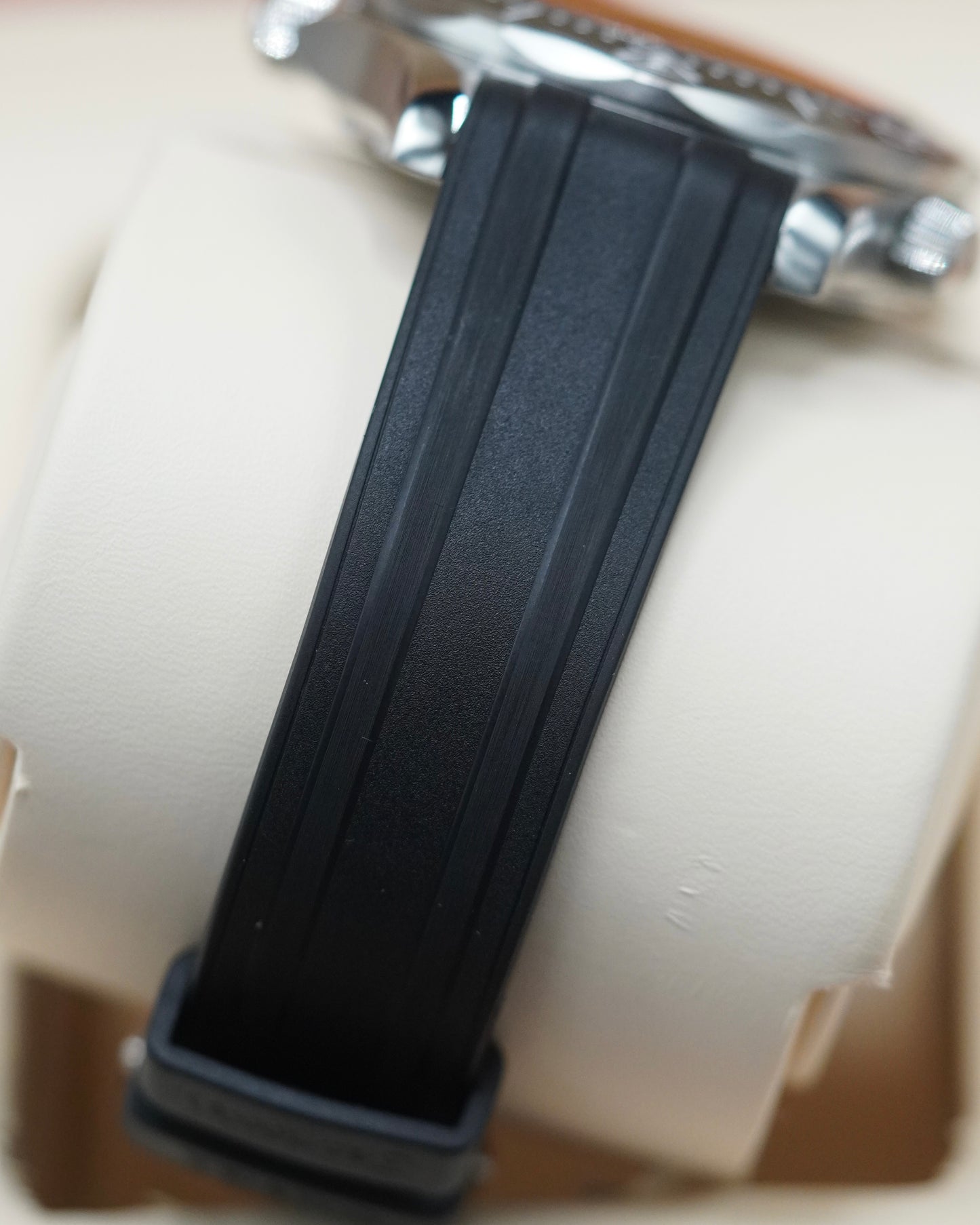 Omega Seamaster Professional 300 'Black Dial' - 210.32.42.20.01.001