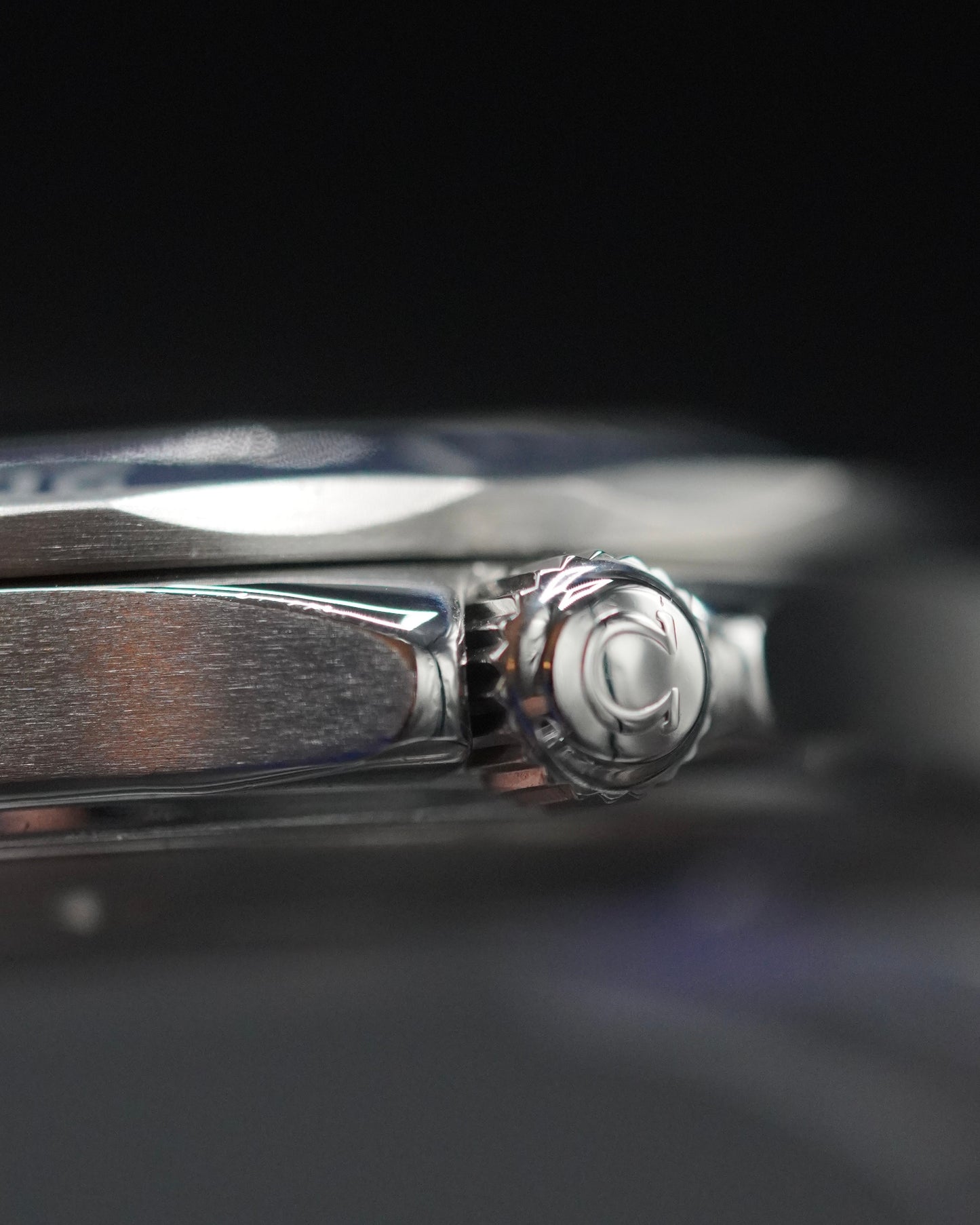 Omega Seamaster Professional 300M 'Goldeneye' Quartz - 2541.80.00