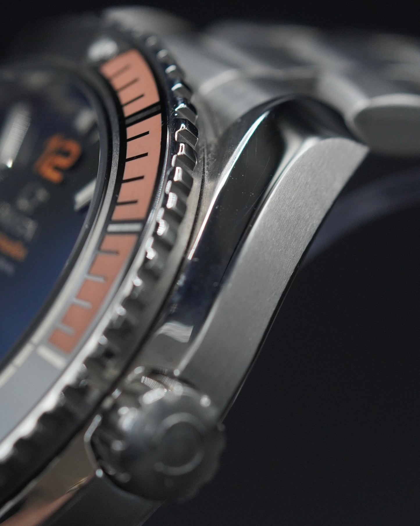 Omega Seamaster Planet Ocean 600M - 215.30.44.21.01.002