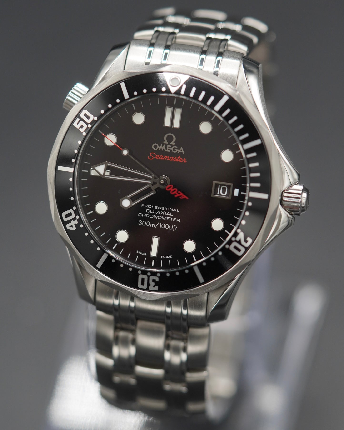 Omega Seamaster 300M James Bond 007 - 212.30.41.20.01.001