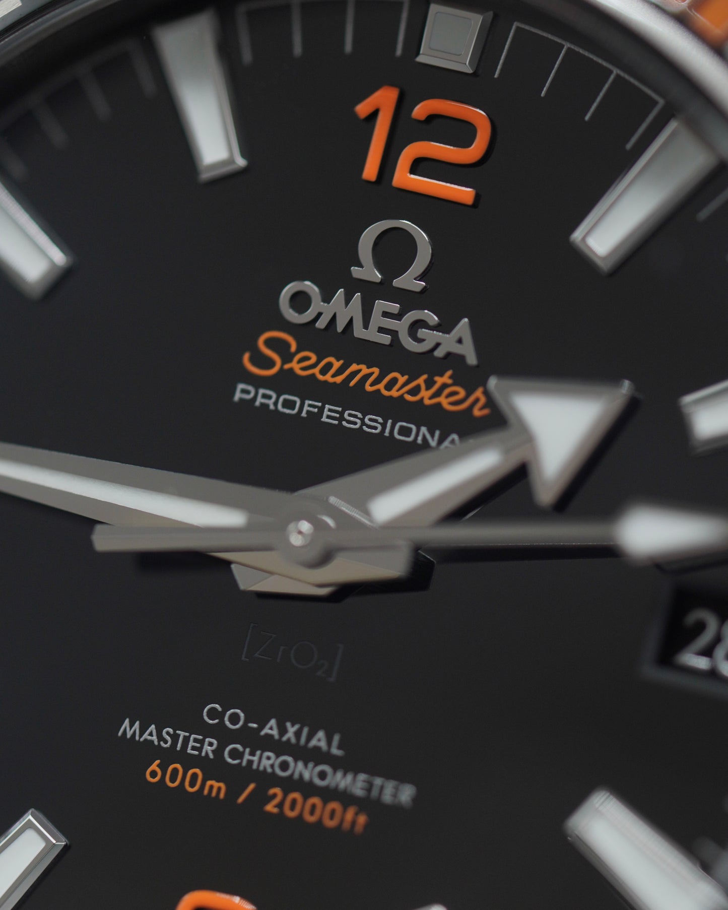 Omega Seamaster Planet Ocean 600M - 215.32.44.21.01.001