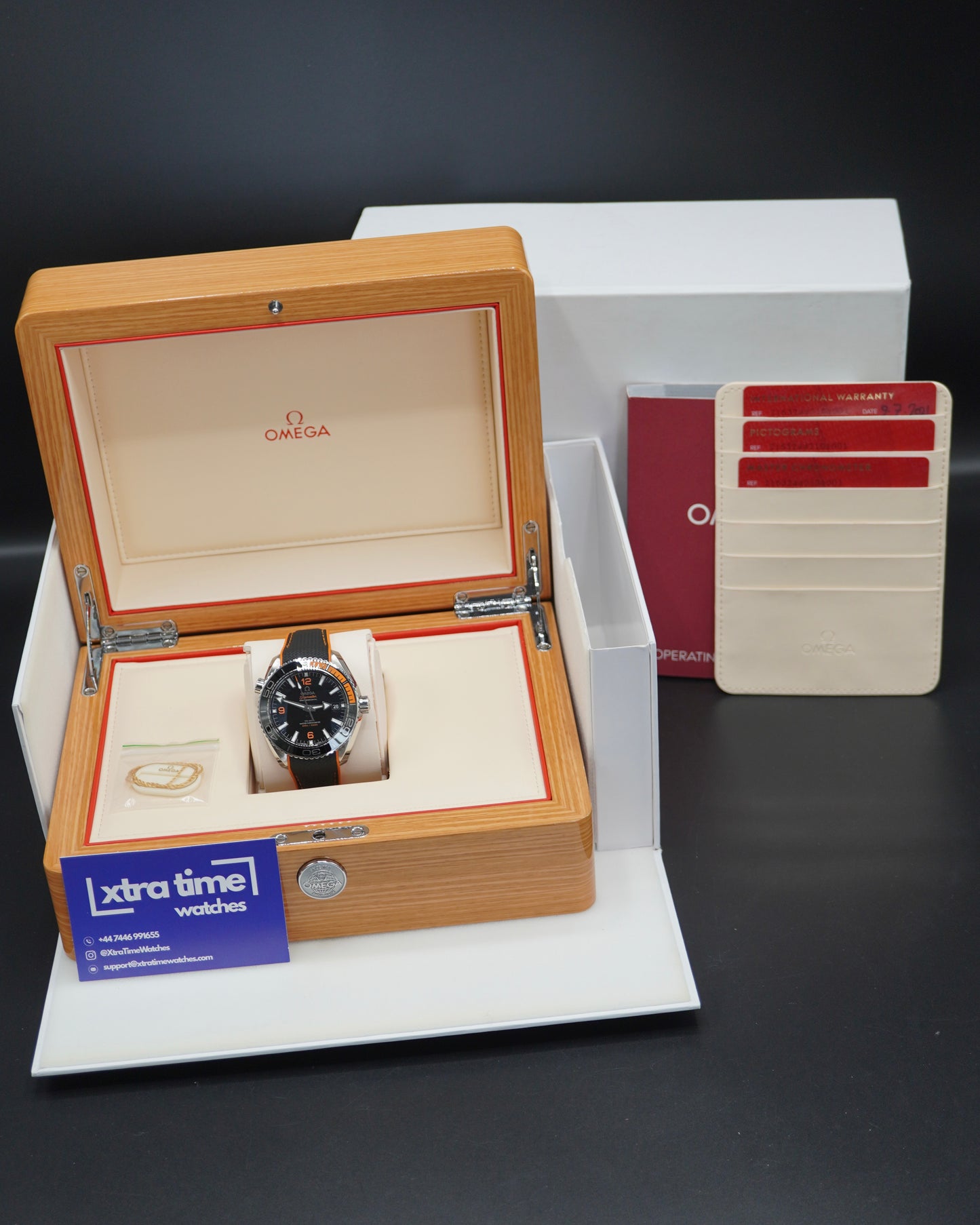 Omega Seamaster Planet Ocean 600M - 215.32.44.21.01.001