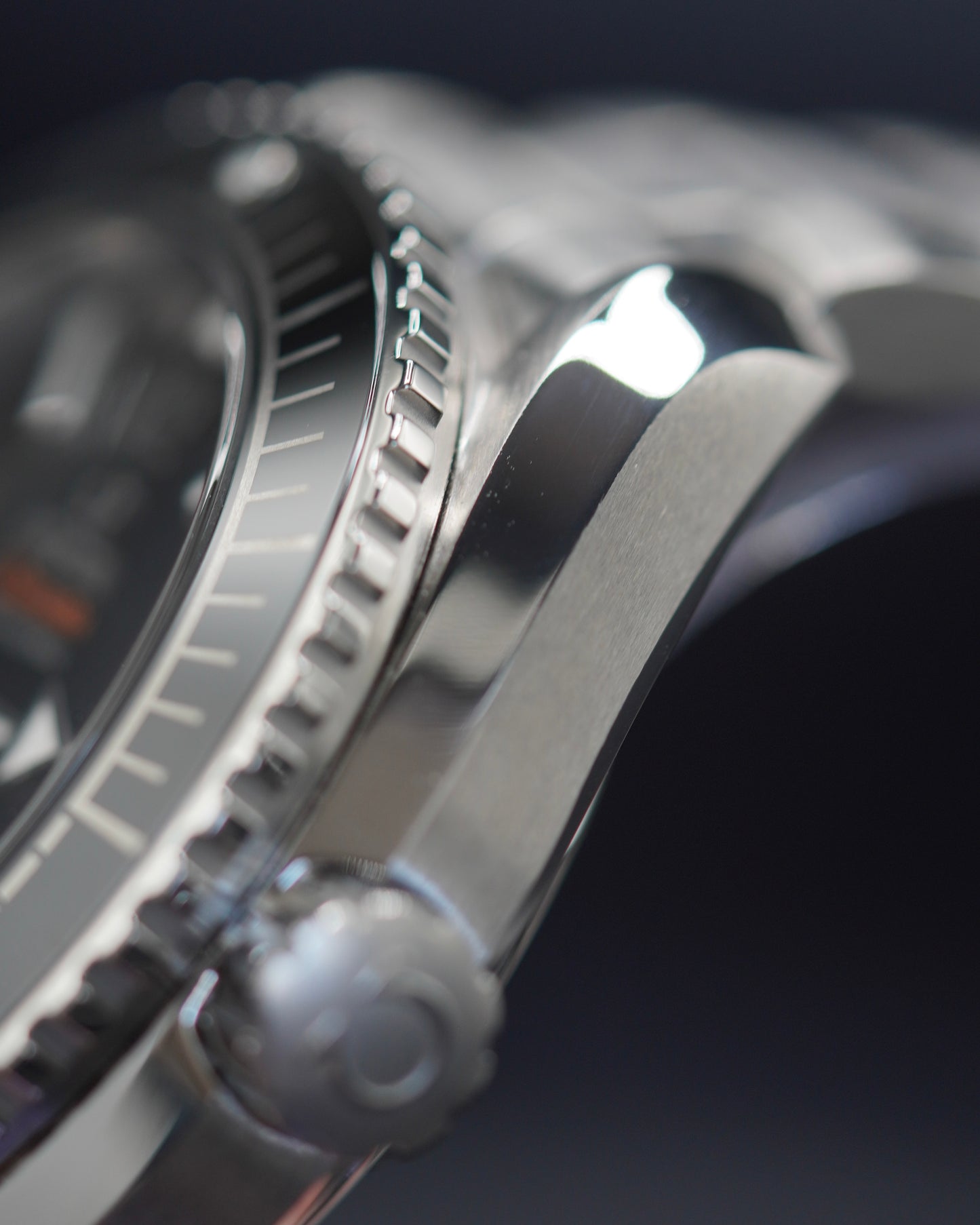 Omega Seamaster Planet Ocean 600M - 215.30.44.21.010.001
