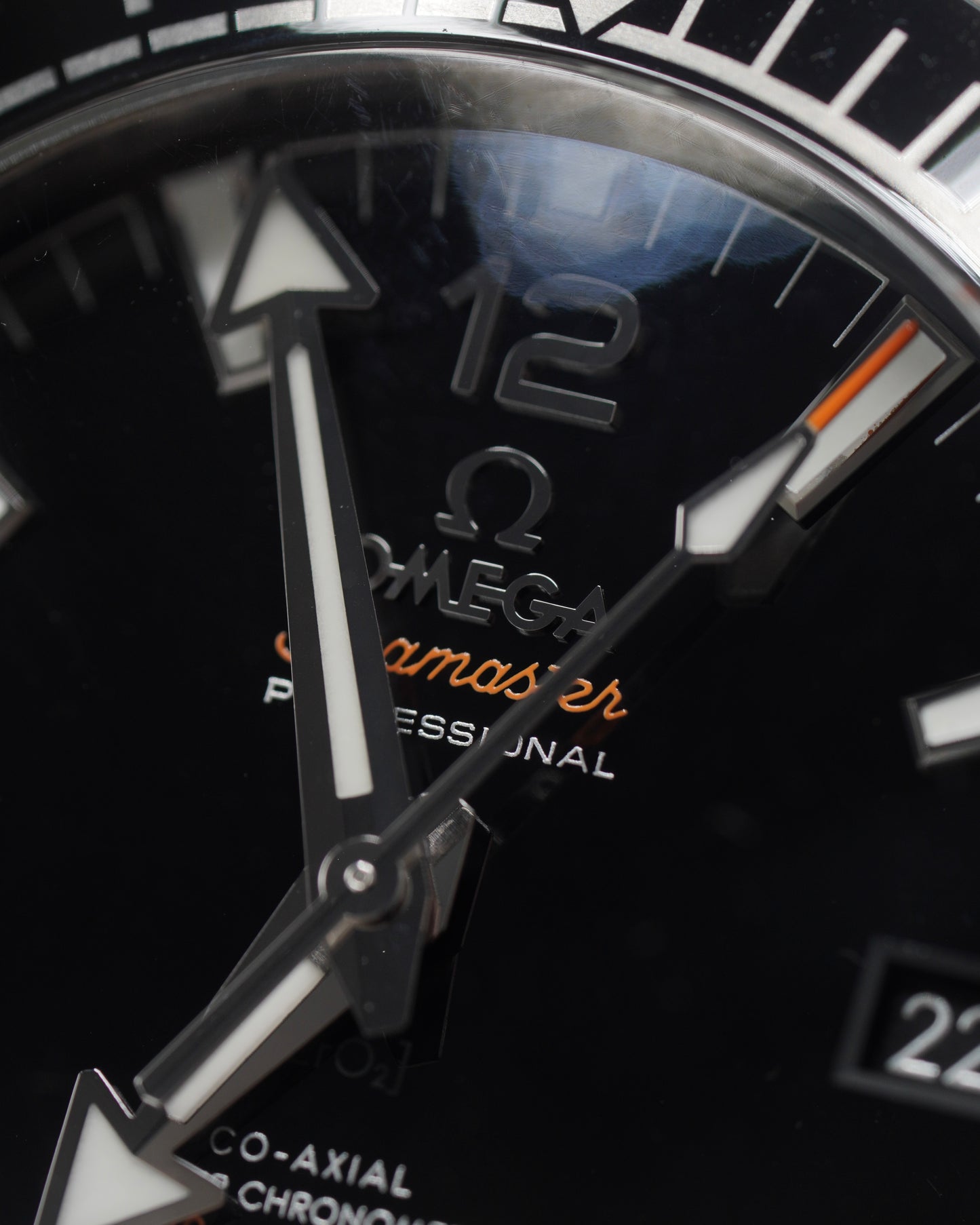 Omega Seamaster Planet Ocean 600M - 215.30.44.21.01.001