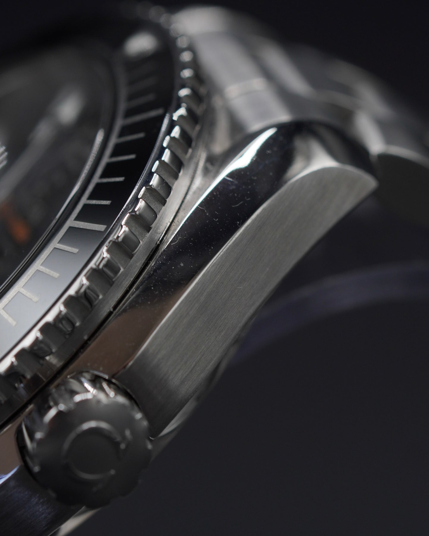 Omega Seamaster Planet Ocean 600M - 215.30.44.21.01.001