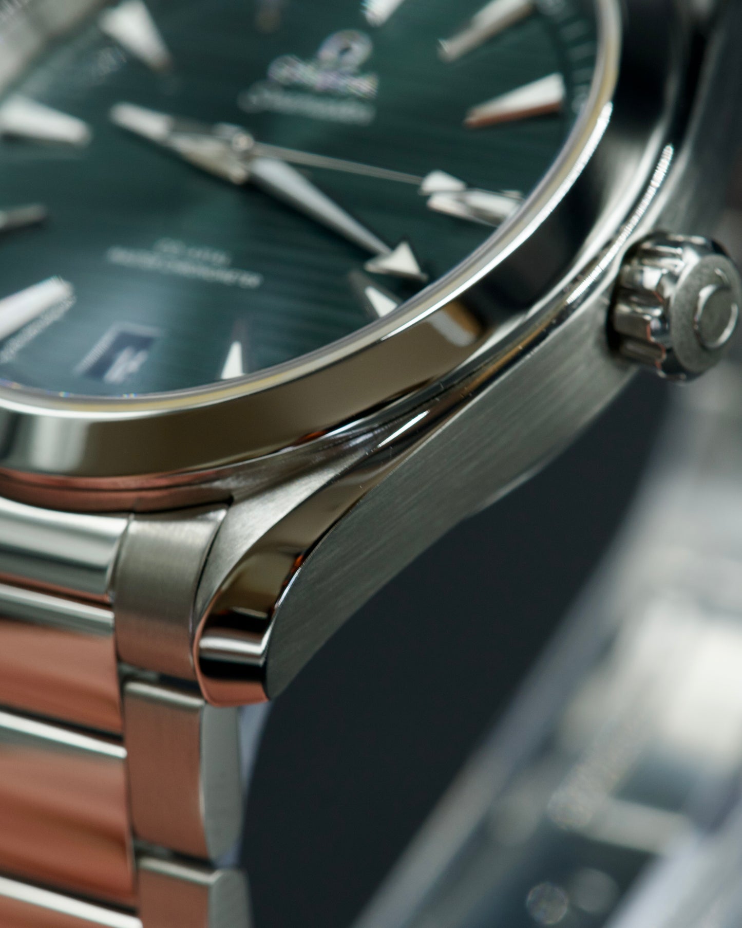 Omega Seamaster Aqua Terra 41mm 'Green Dial' - 220.10.41.21.10.001
