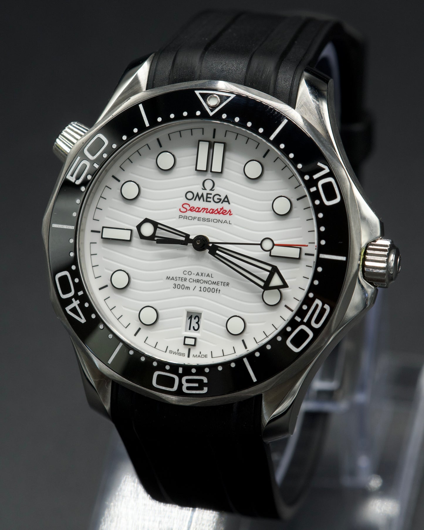 Omega Seamaster Professional 300M - 210.32.42.20.04.001