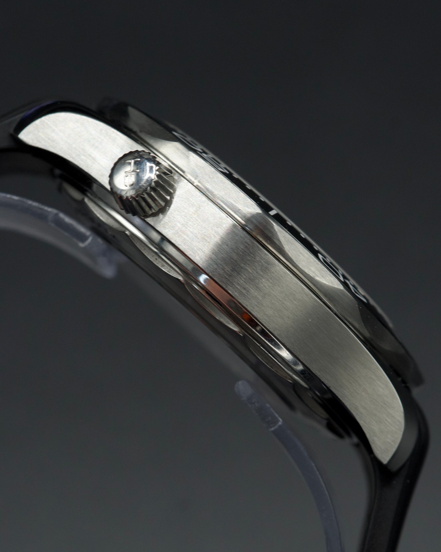 Omega Seamaster Professional 300M - 210.32.42.20.04.001