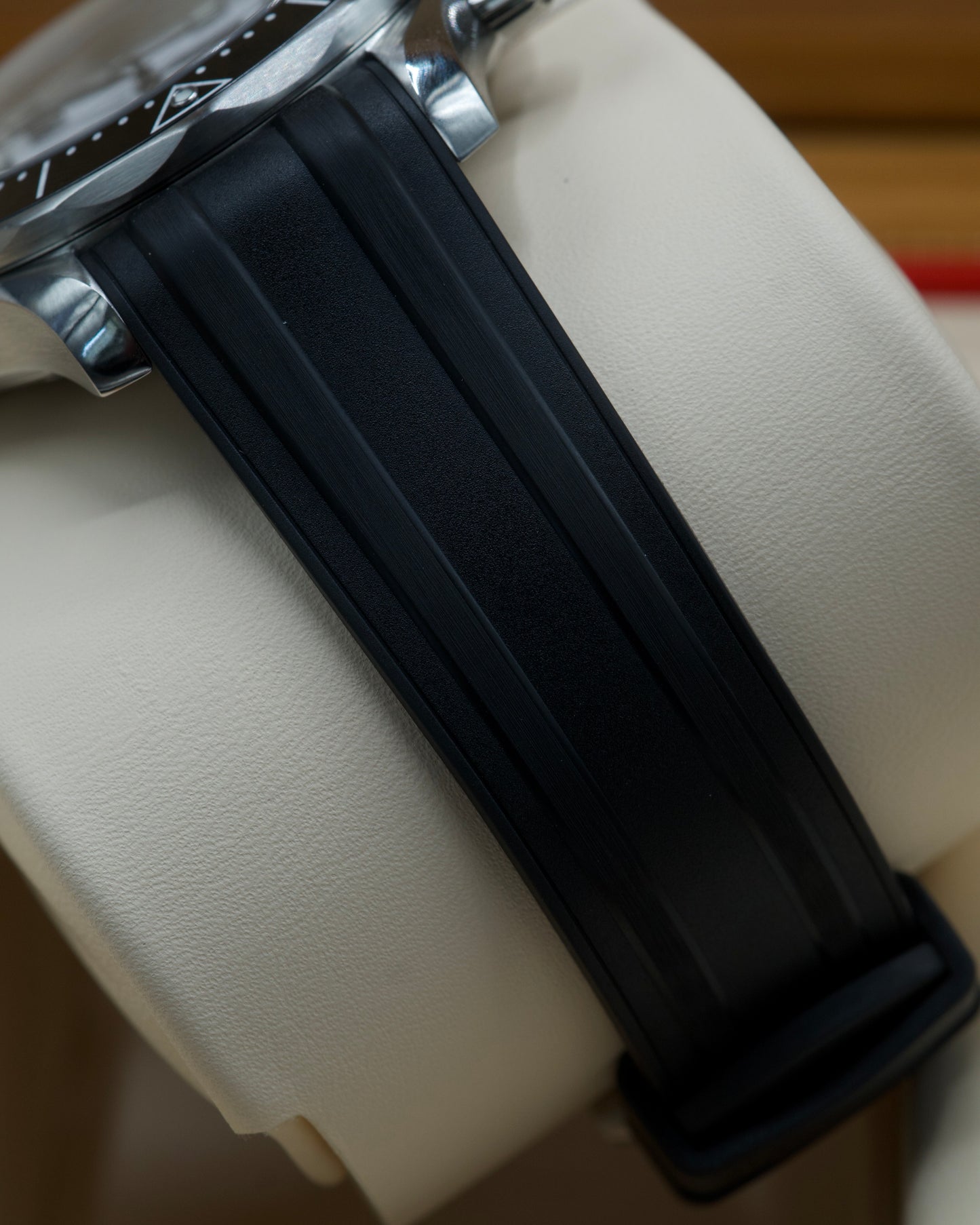 Omega Seamaster Professional 300M - 210.32.42.20.04.001