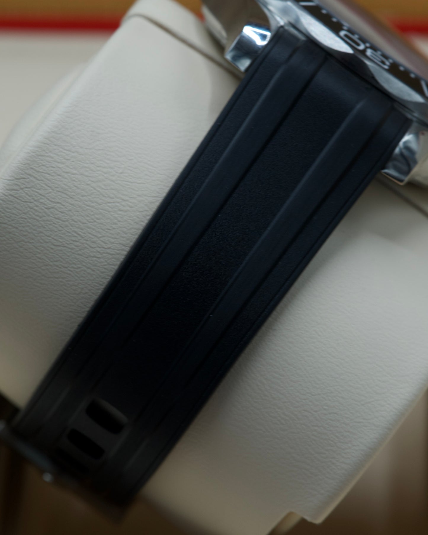 Omega Seamaster Professional 300M - 210.32.42.20.04.001