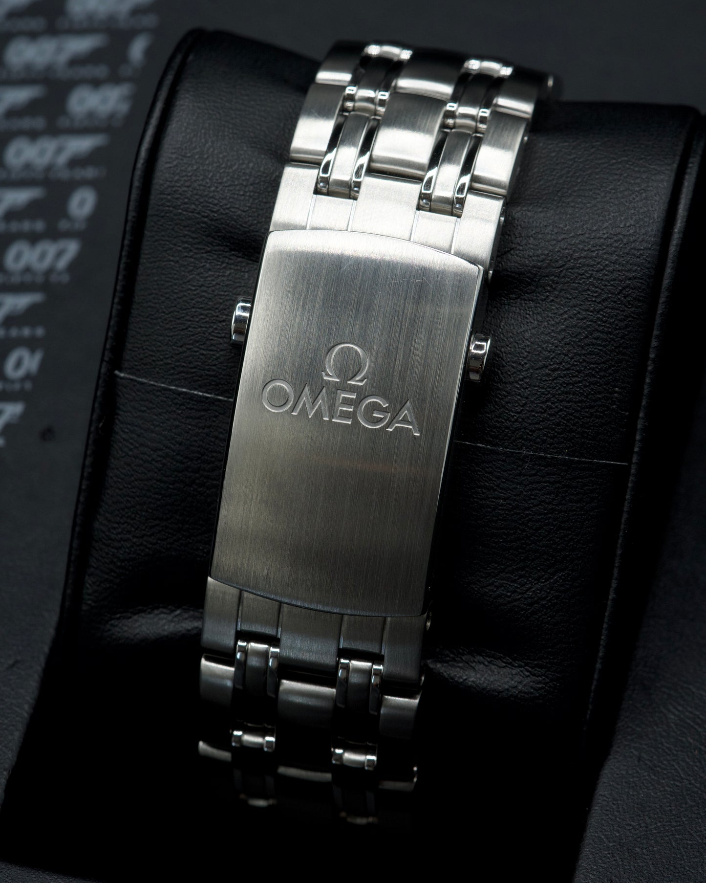 Omega Seamaster 300M James Bond 007 - 212.30.41.20.01.005