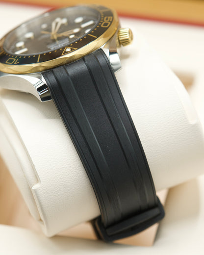 Omega Seamaster Professional Diver 300M Sedna Yellow Gold - 210.22.42.20.01.001