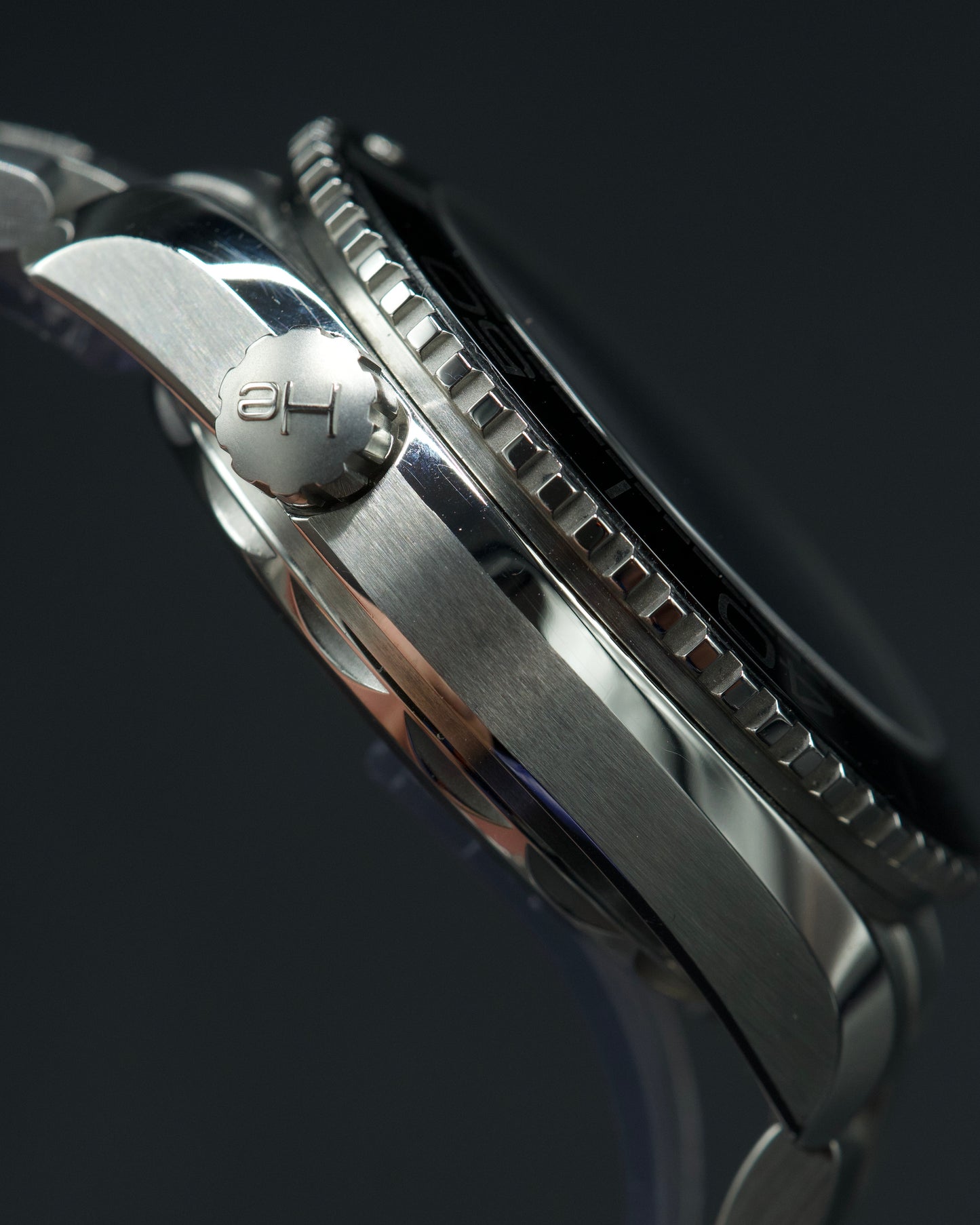 Omega Seamaster Planet Ocean 600M - 215.30.44.21.01.001