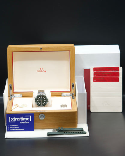 Omega Seamaster Professional Diver 300M 'Seaweed' - 210.32.42.20.10.001