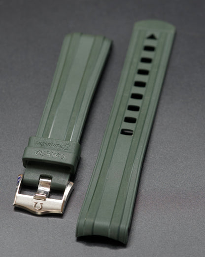 Omega Seamaster Professional Diver 300M 'Seaweed' - 210.32.42.20.10.001