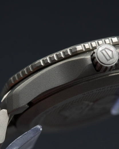 TAG Heuer Aquaracer Professional 300 Date - WBP208B.BF0631