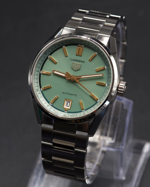 TAG Heuer Carrera Date 'Pistachio'