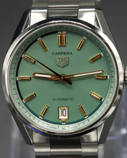 TAG Heuer Carrera Date 'Pistachio'