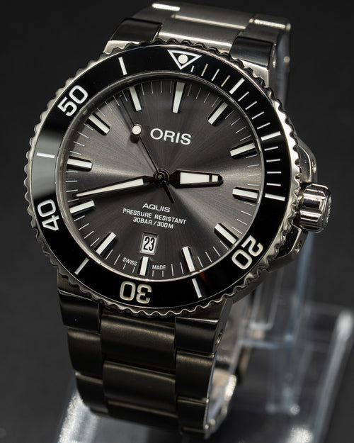 Oris Aquis Titanium Date