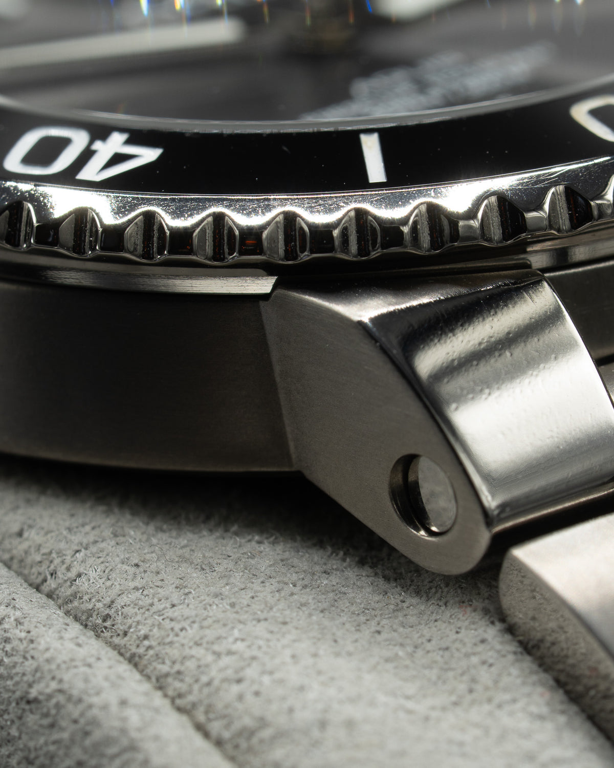 Oris Aquis Titanium Date