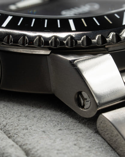 Oris Aquis Titanium Date