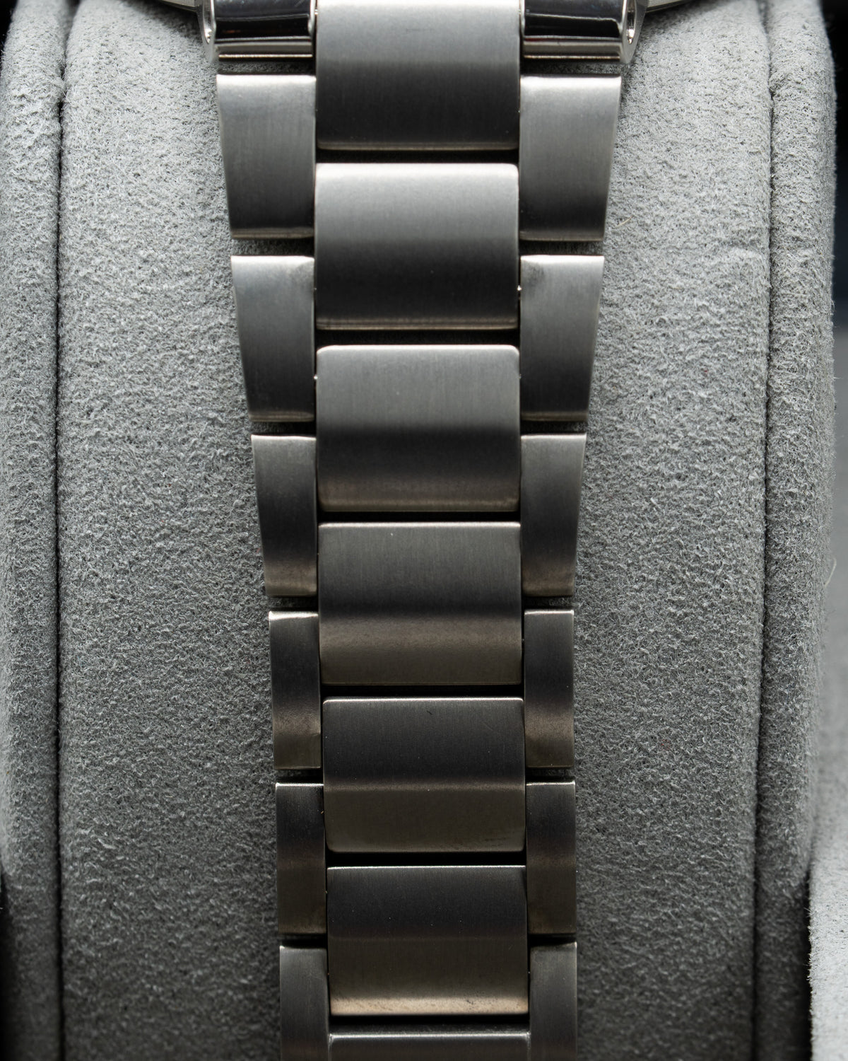 Oris Aquis Titanium Date