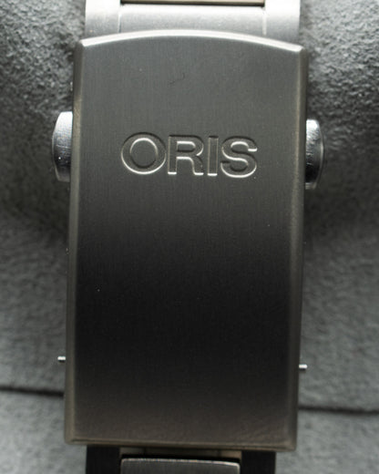 Oris Aquis Titanium Date