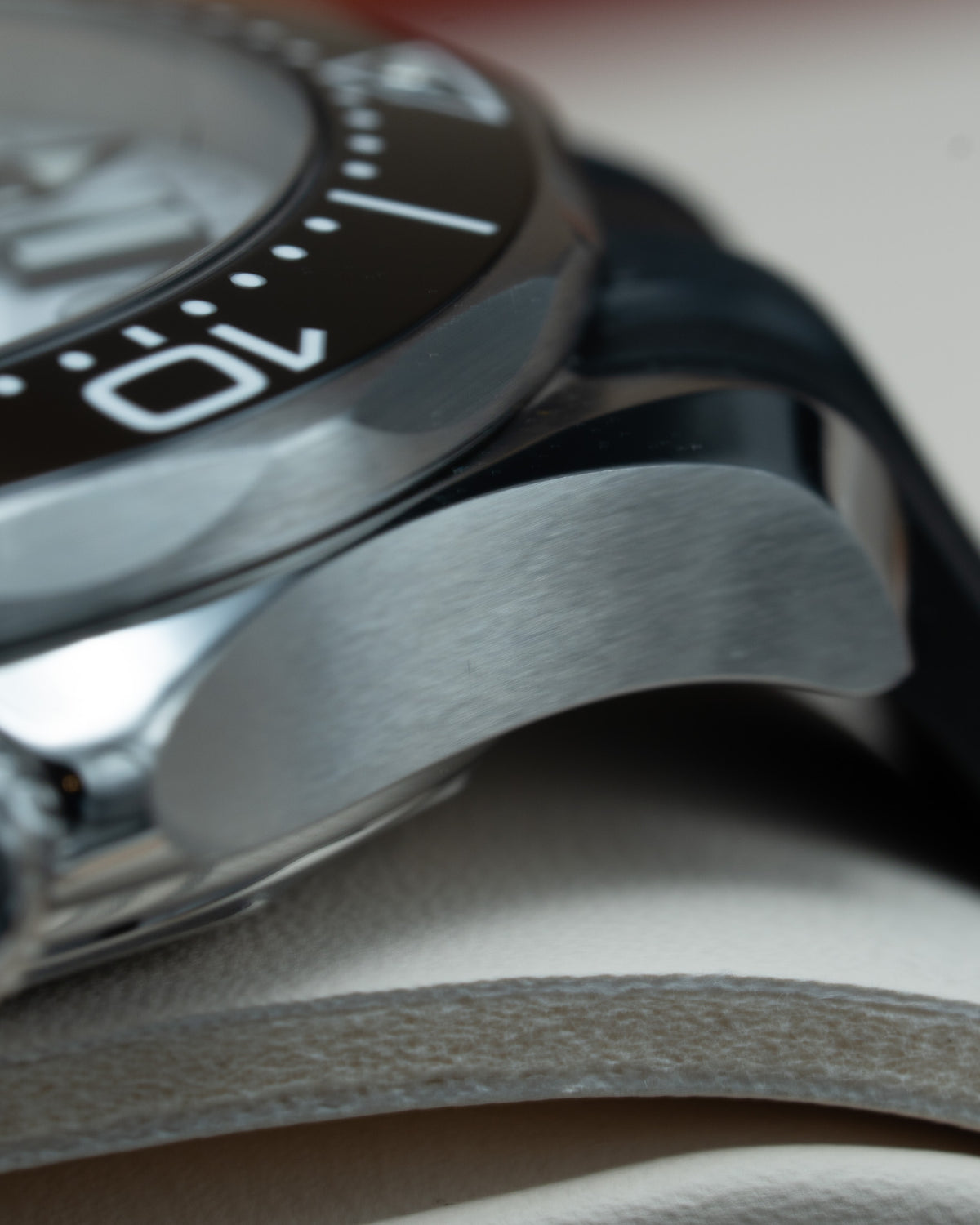 Omega Seamaster Professional 300M White